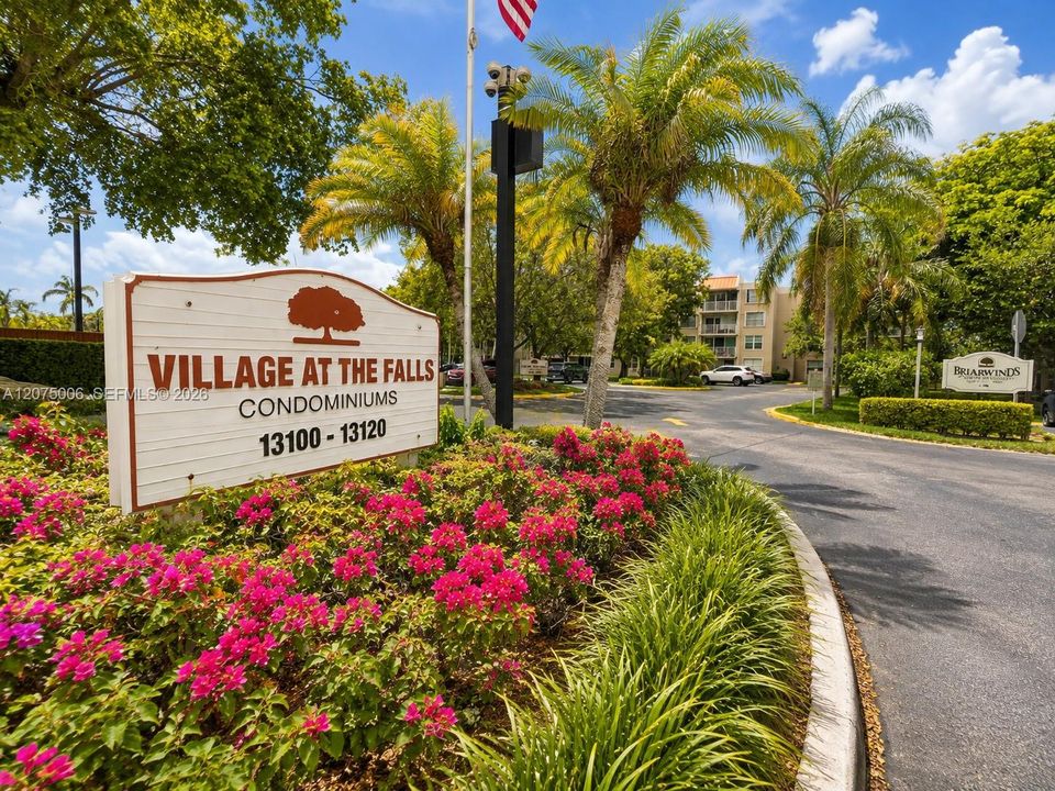 For Rent: $2,290 (2 beds, 2 baths, 1253 Square Feet)