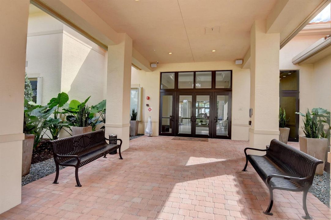 73-web-or-mls-40_valencia isles (2)