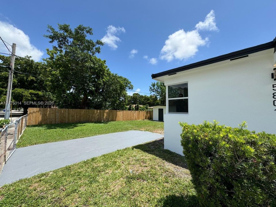 For Rent: $2,000 (2 beds, 1 baths, 628 Square Feet)