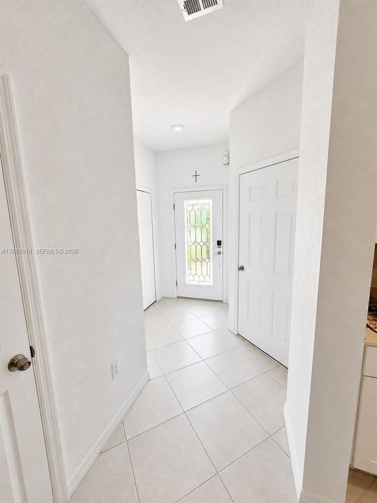 На продажу: $369,990 (3 спален, 2 ванн, 1791 Квадратных фут)
