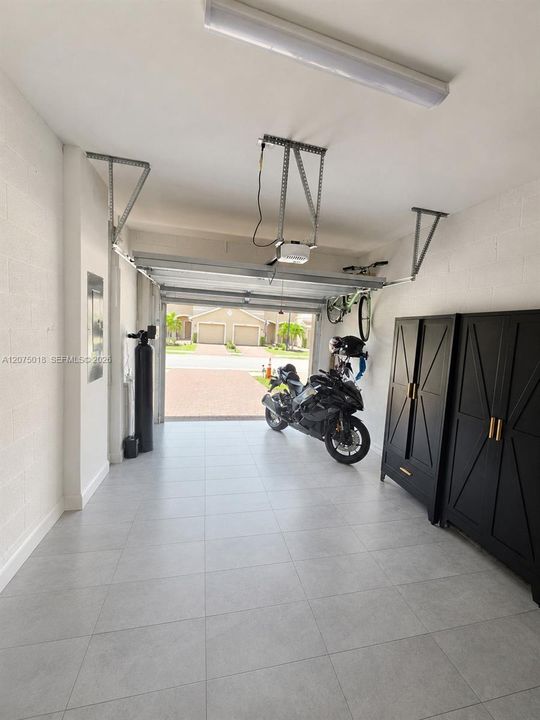 На продажу: $369,990 (3 спален, 2 ванн, 1791 Квадратных фут)