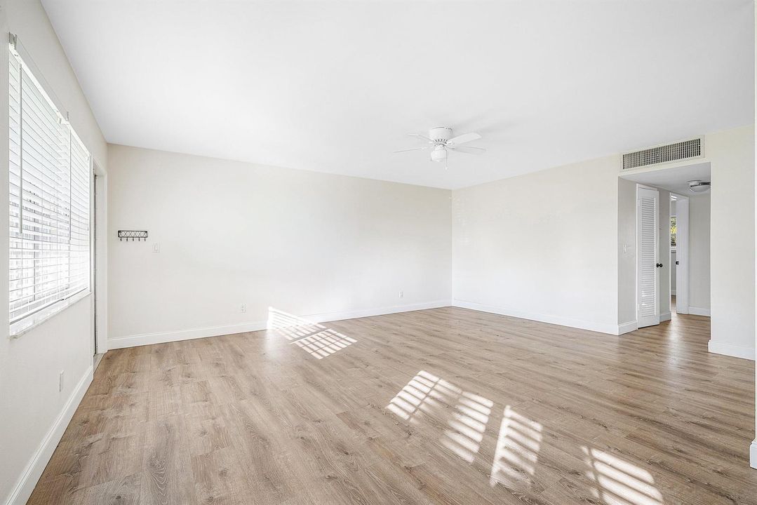 012-2455Northeast51stStreet-E102-FortLau