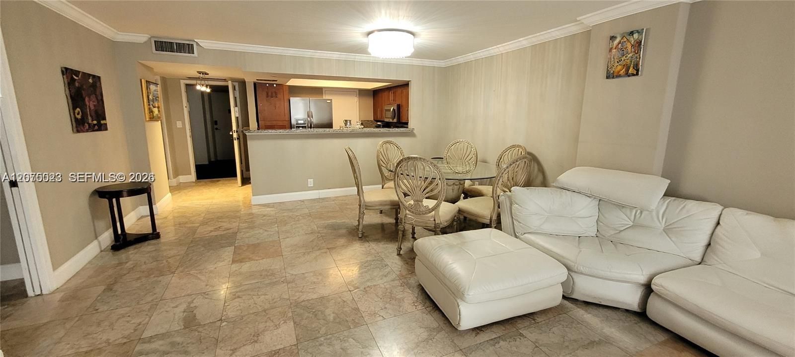 For Sale: $259,000 (1 beds, 2 baths, 1300 Square Feet)