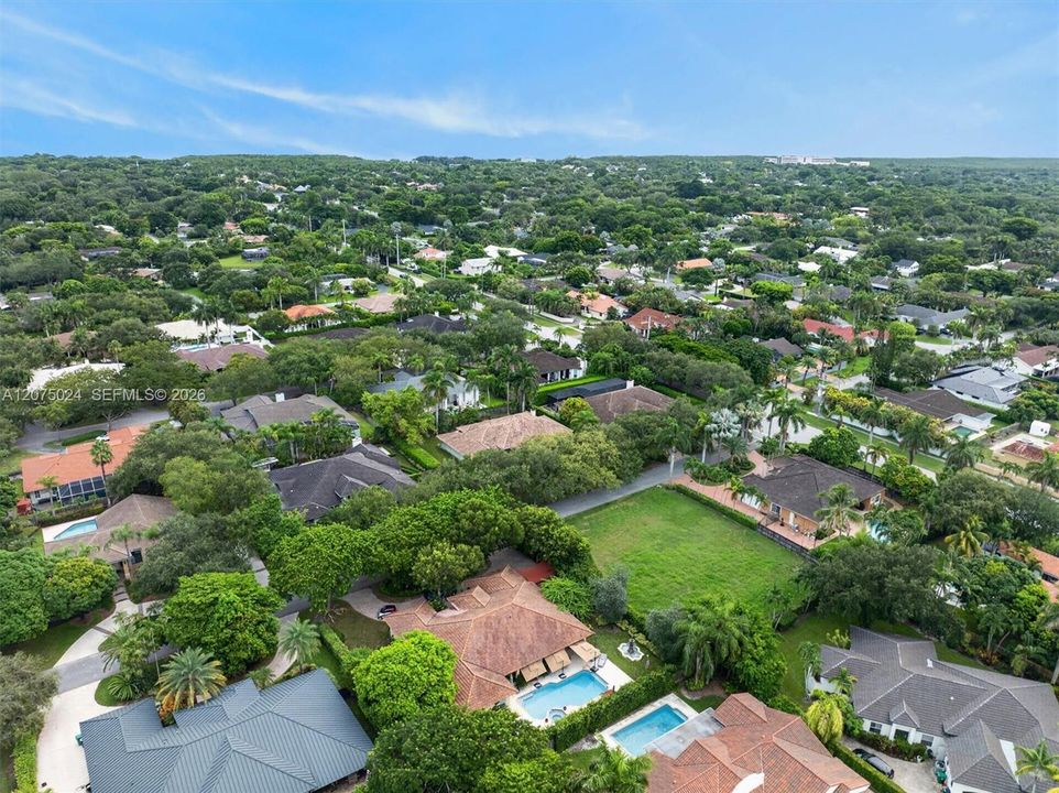 For Sale: $635,000 (0.35 acres)