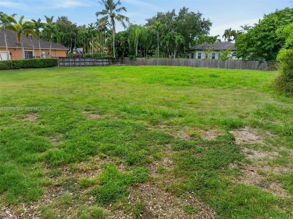 For Sale: $635,000 (0.35 acres)