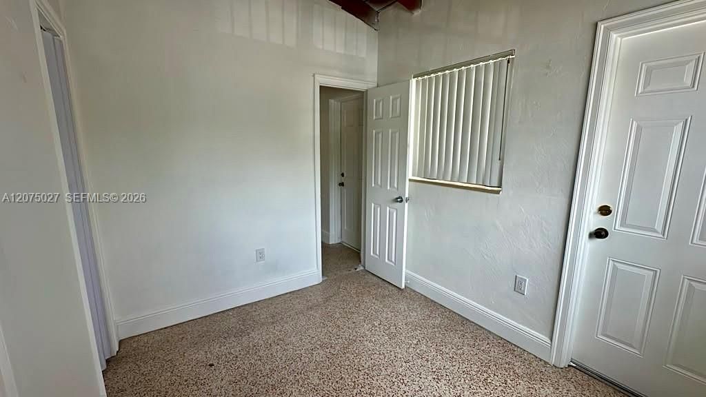 For Rent: $2,300 (2 beds, 2 baths, 739 Square Feet)