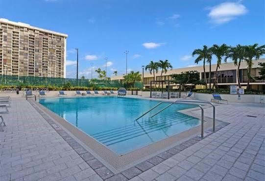 For Rent: $7,000 (3 beds, 2 baths, 1837 Square Feet)