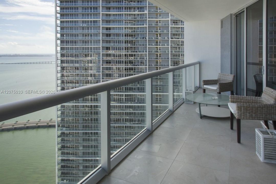 For Rent: $5,900 (2 beds, 2 baths, 1313 Square Feet)