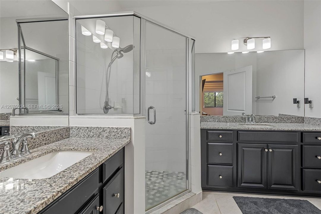 For Rent: $3,000 (3 beds, 2 baths, 1530 Square Feet)