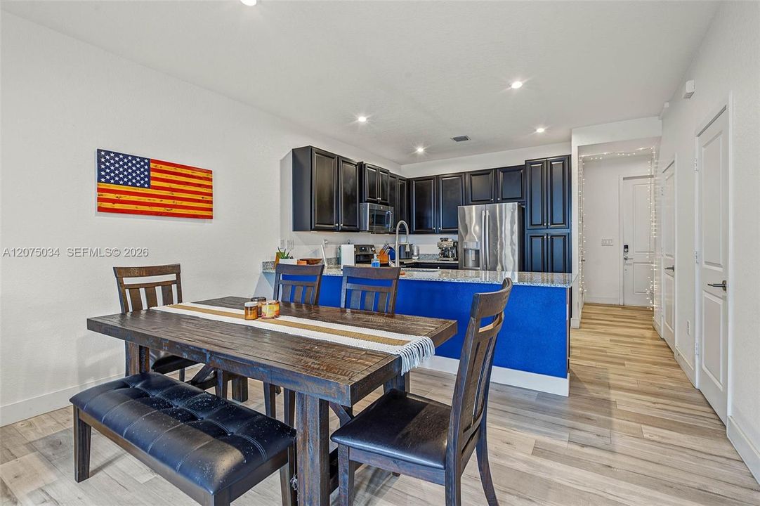 For Rent: $3,000 (3 beds, 2 baths, 1530 Square Feet)