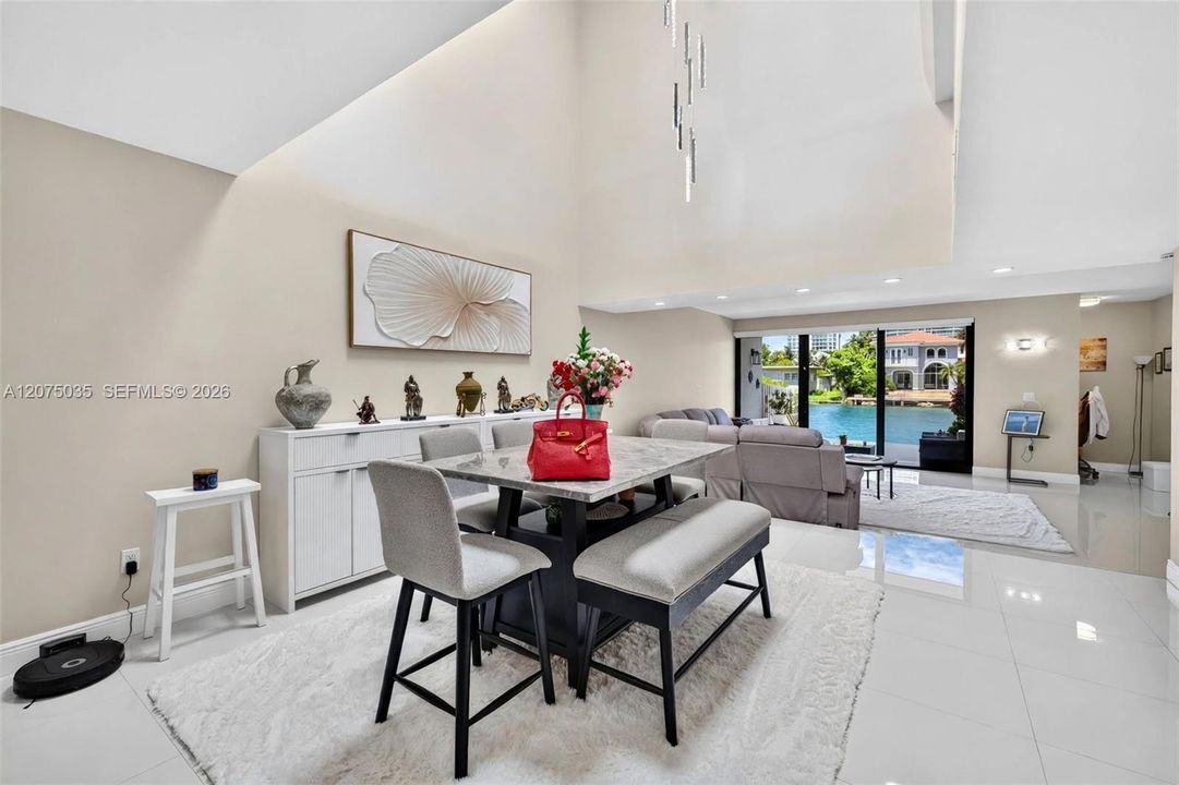 For Sale: $1,499,000 (3 beds, 2 baths, 2265 Square Feet)