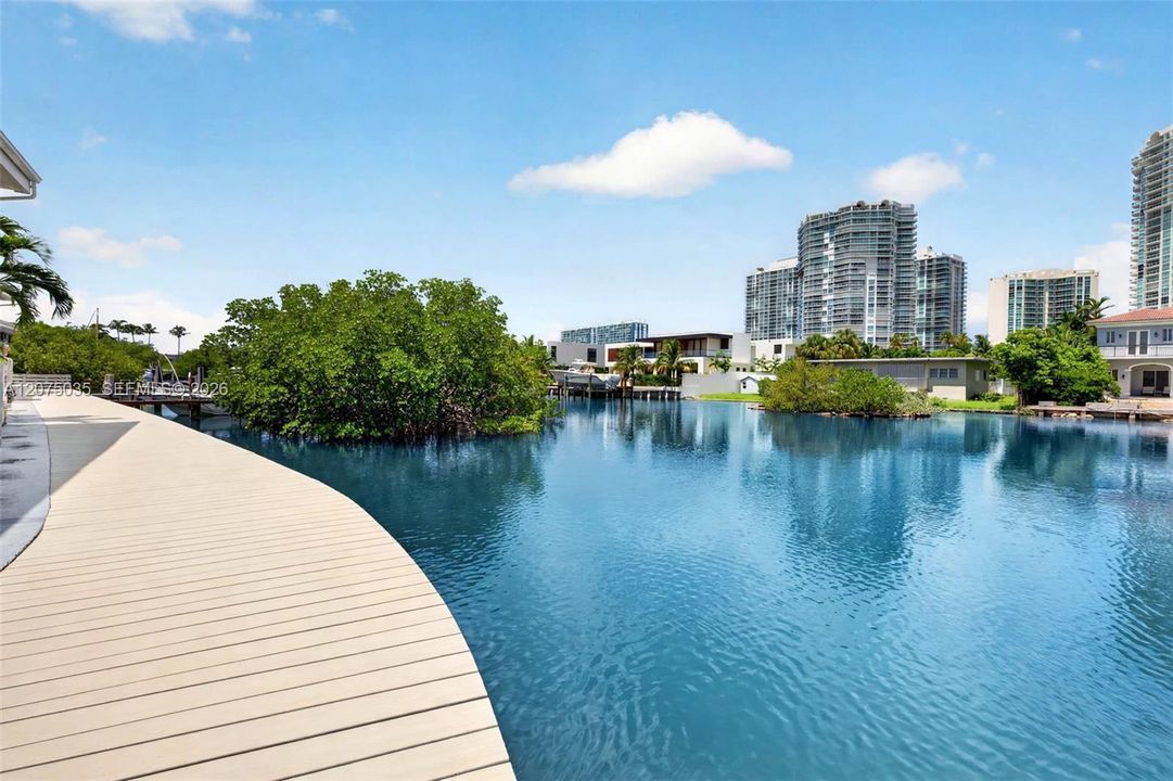 For Sale: $1,499,000 (3 beds, 2 baths, 2265 Square Feet)