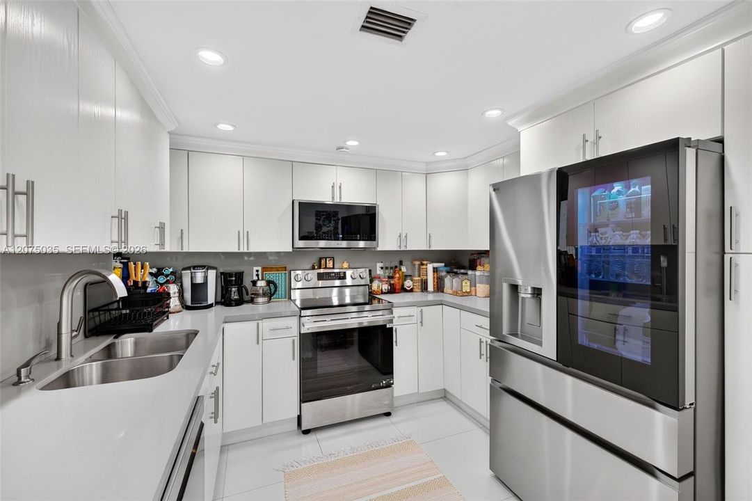 For Sale: $1,499,000 (3 beds, 2 baths, 2265 Square Feet)
