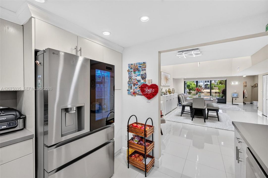 For Sale: $1,499,000 (3 beds, 2 baths, 2265 Square Feet)