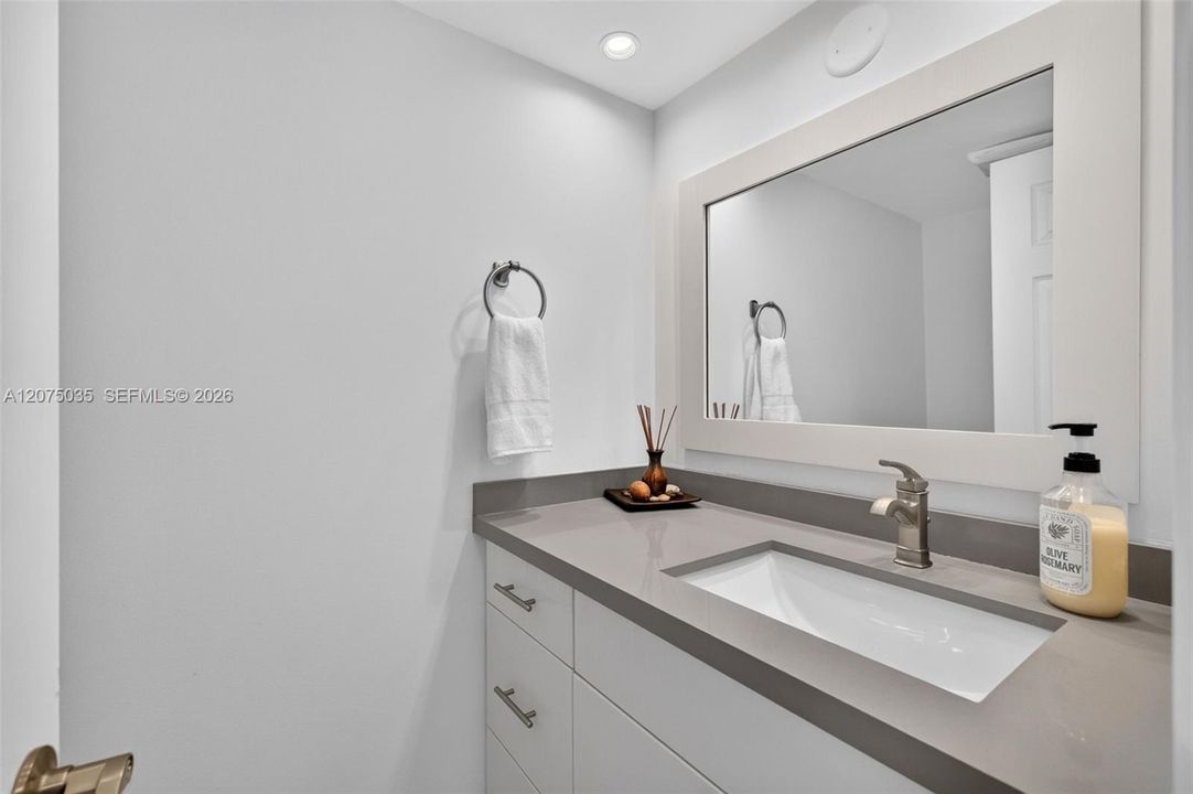 For Sale: $1,499,000 (3 beds, 2 baths, 2265 Square Feet)