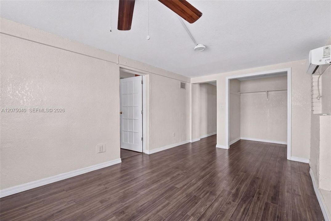 For Sale: $475,000 (3 beds, 2 baths, 1272 Square Feet)