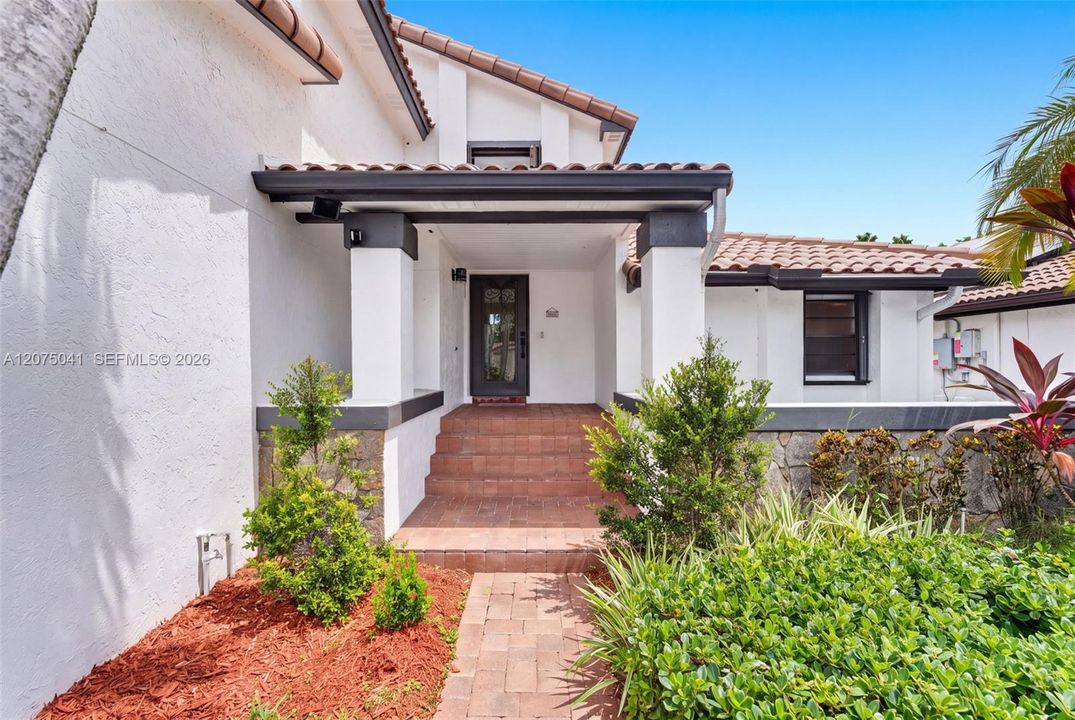For Sale: $875,000 (4 beds, 2 baths, 2103 Square Feet)