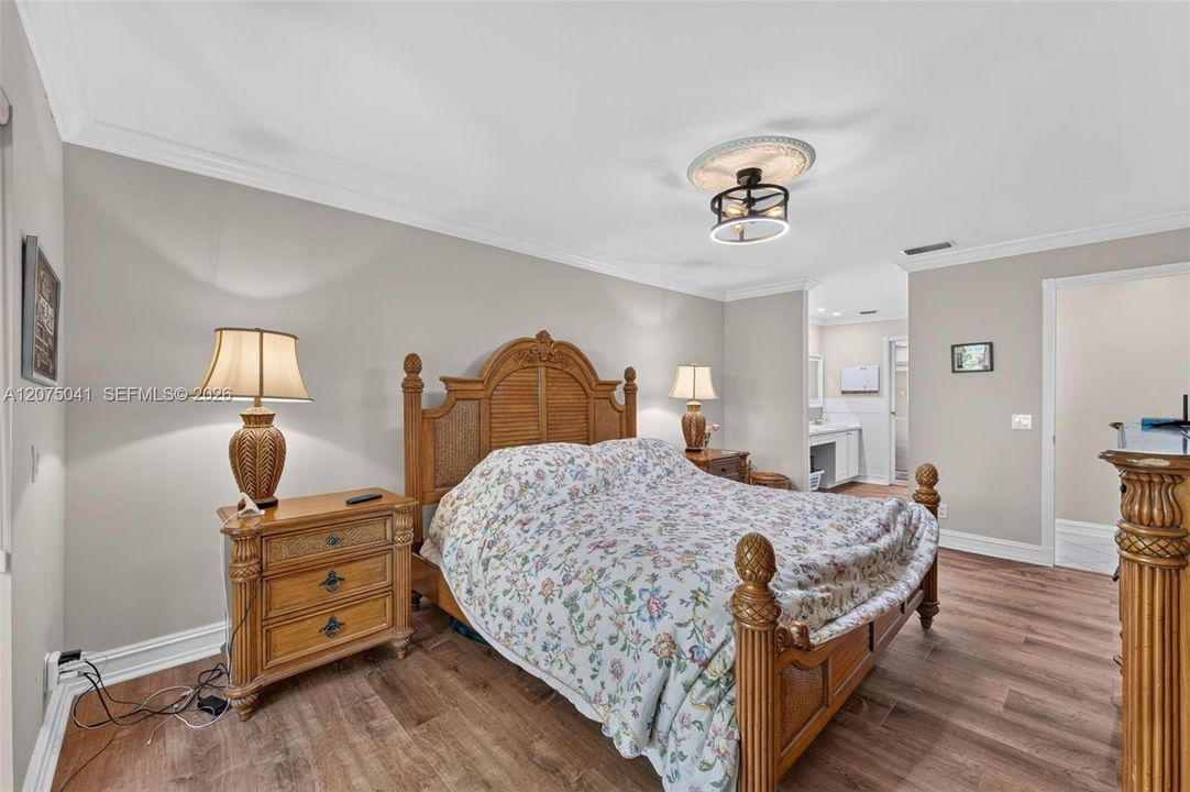 For Sale: $875,000 (4 beds, 2 baths, 2103 Square Feet)