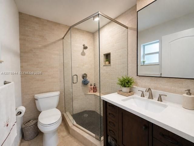 For Rent: $4,450 (3 beds, 2 baths, 1425 Square Feet)