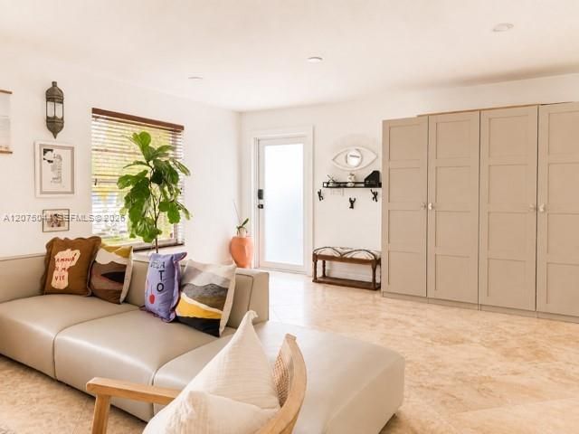 For Rent: $4,450 (3 beds, 2 baths, 1425 Square Feet)