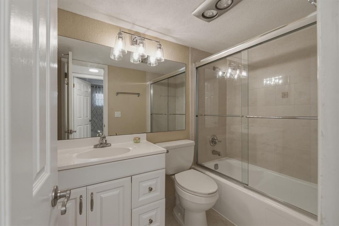 7. Guest BATHROOM