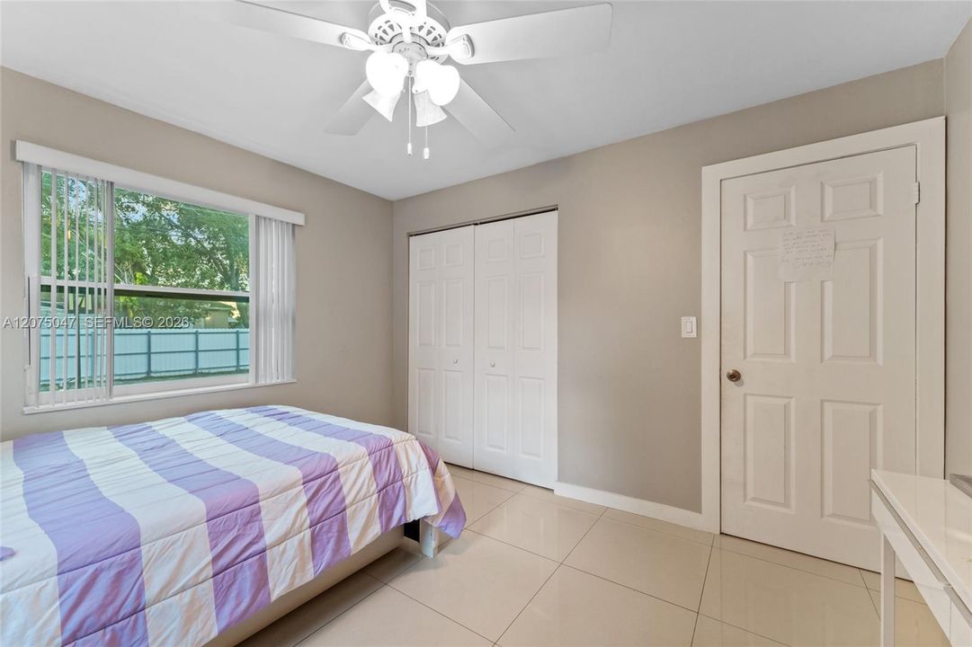 For Sale: $420,000 (2 beds, 1 baths, 720 Square Feet)