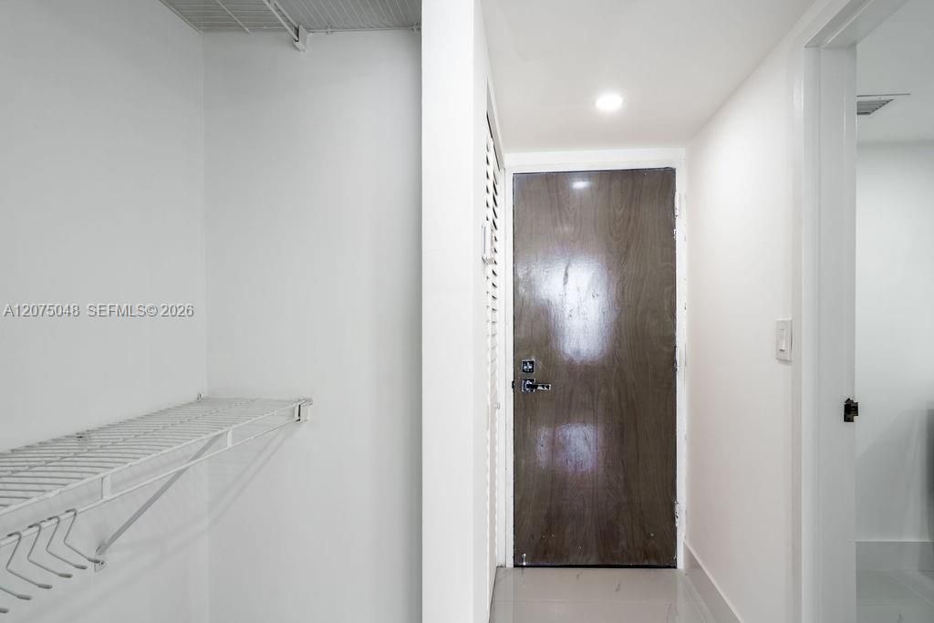 For Rent: $4,500 (2 beds, 2 baths, 1030 Square Feet)