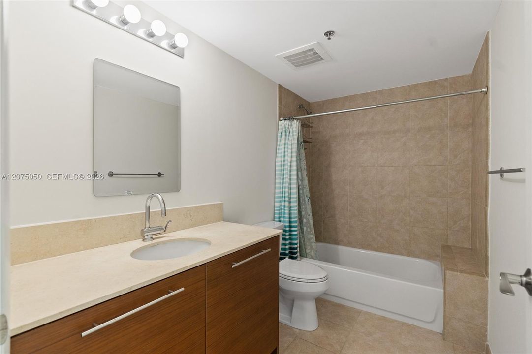 For Sale: $350,000 (3 beds, 2 baths, 1271 Square Feet)