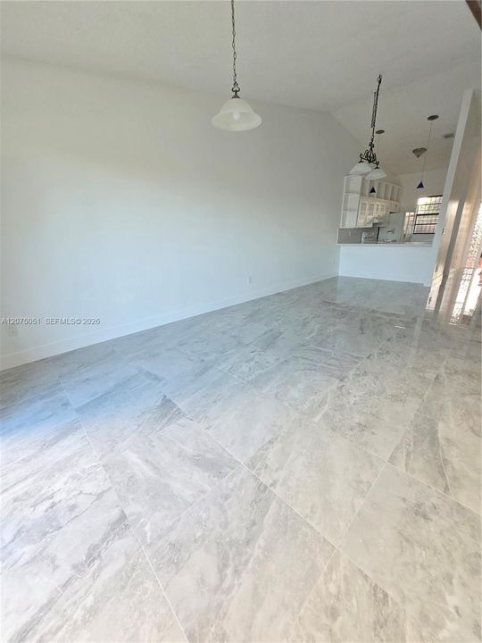 For Rent: $2,900 (3 beds, 2 baths, 1032 Square Feet)