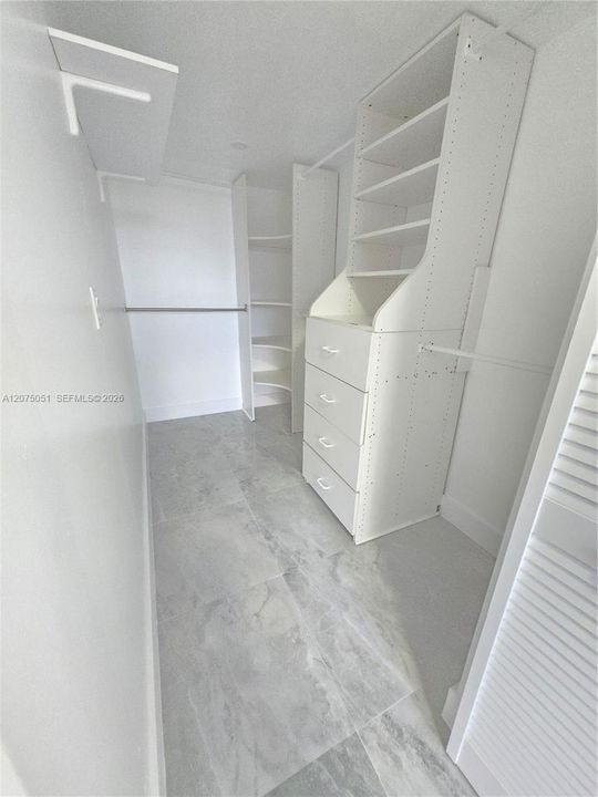 For Rent: $2,900 (3 beds, 2 baths, 1032 Square Feet)