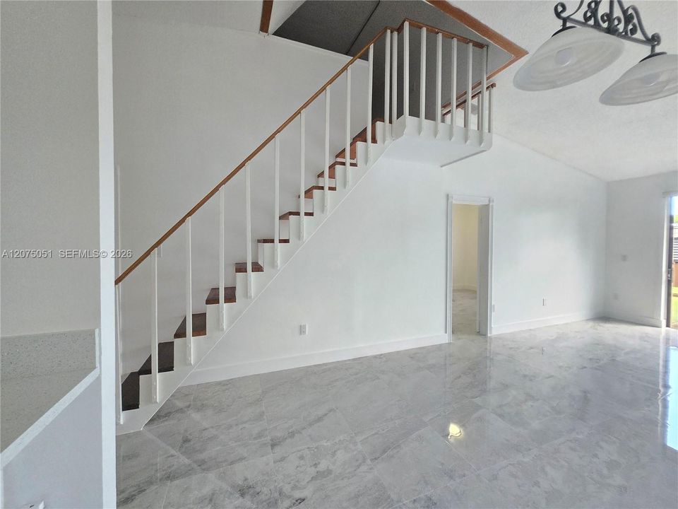 For Rent: $2,900 (3 beds, 2 baths, 1032 Square Feet)