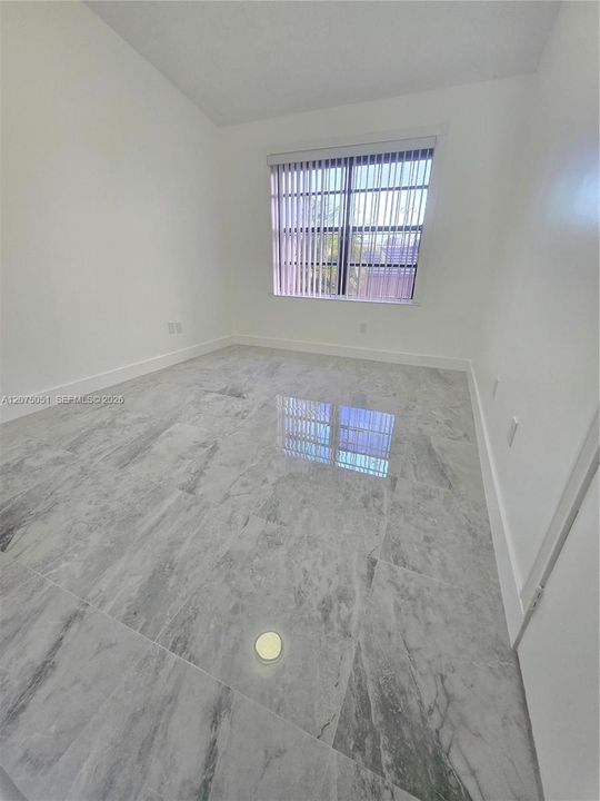 For Rent: $2,900 (3 beds, 2 baths, 1032 Square Feet)