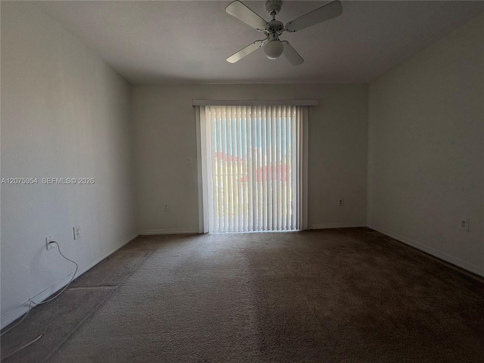 For Rent: $2,400 (3 beds, 2 baths, 1182 Square Feet)