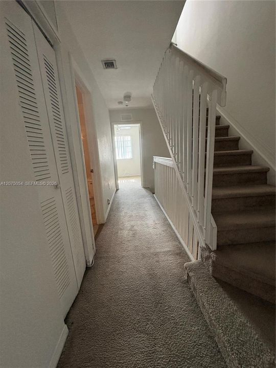 For Rent: $2,400 (3 beds, 2 baths, 1182 Square Feet)