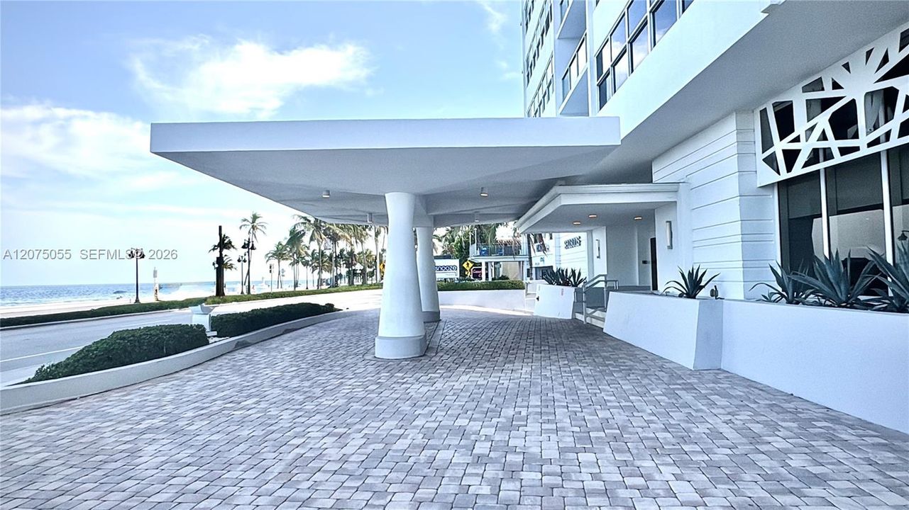 For Sale: $949,000 (2 beds, 2 baths, 1550 Square Feet)