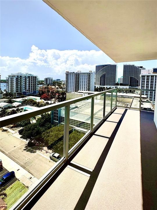 For Sale: $949,000 (2 beds, 2 baths, 1550 Square Feet)