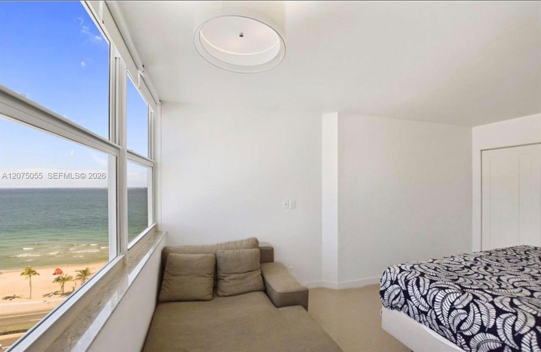 For Sale: $949,000 (2 beds, 2 baths, 1550 Square Feet)