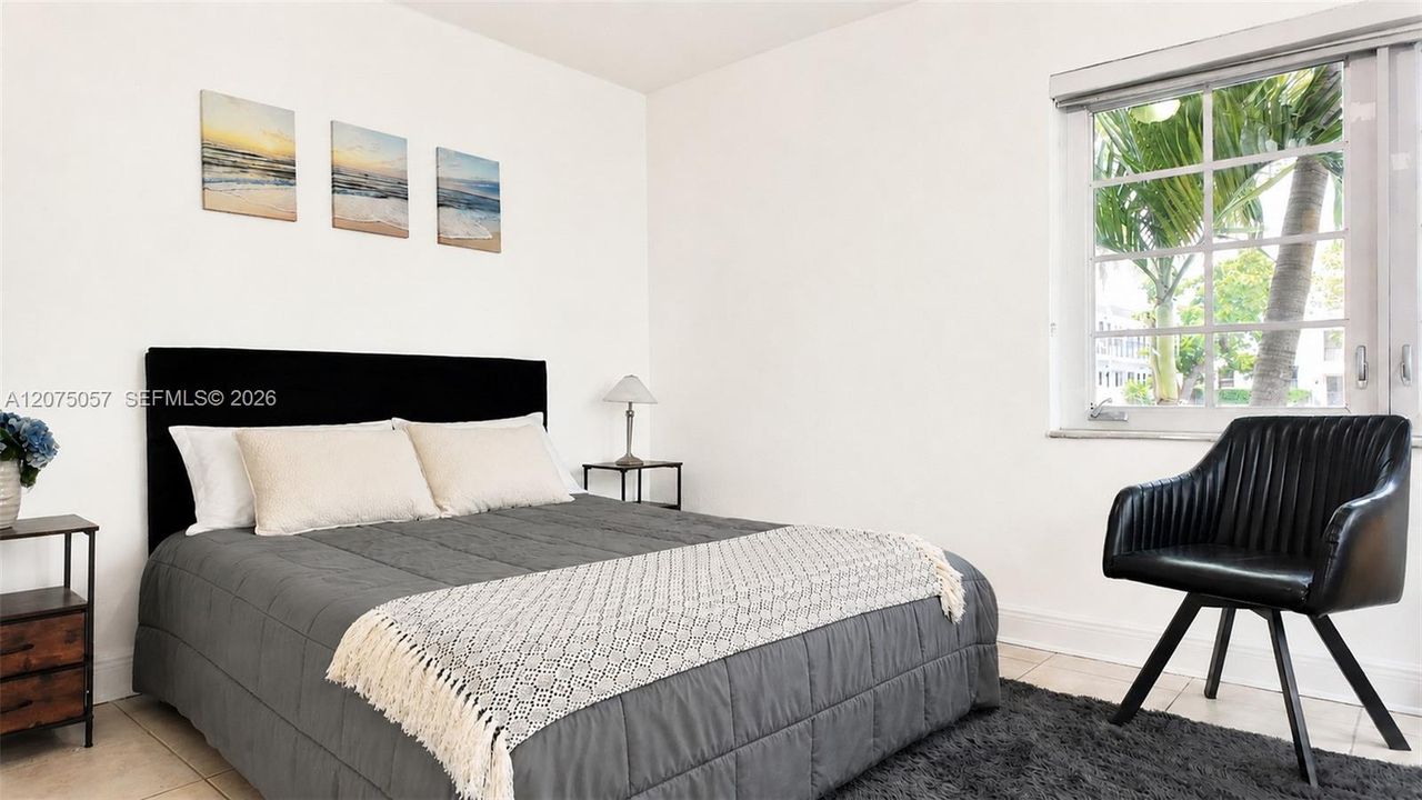 For Rent: $2,900 (2 beds, 1 baths, 750 Square Feet)