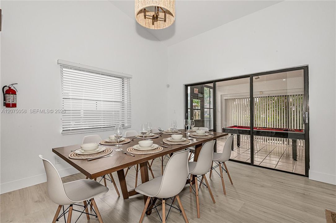 For Rent: $5,600 (3 beds, 2 baths, 1878 Square Feet)
