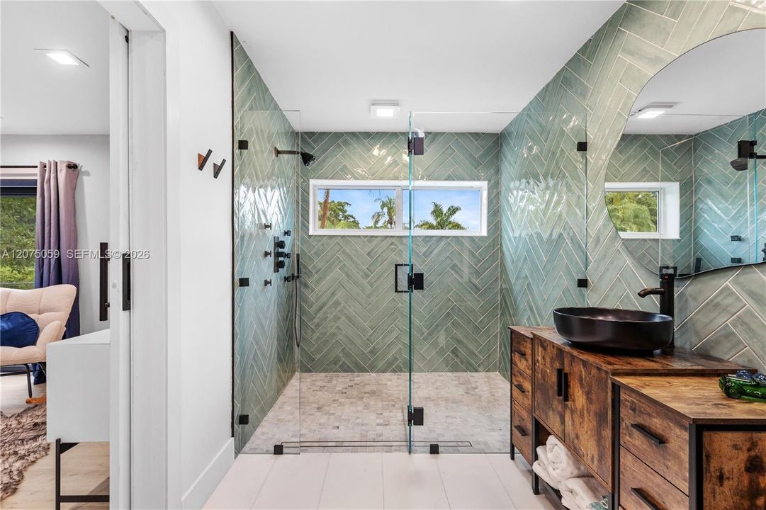 For Sale: $1,375,000 (5 beds, 3 baths, 3242 Square Feet)