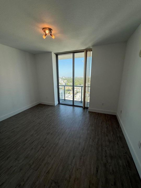 MasterBedroom_1