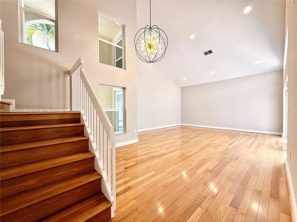 En Venta: $850,000 (3 camas, 2 baños, 1919 Pies cuadrados)