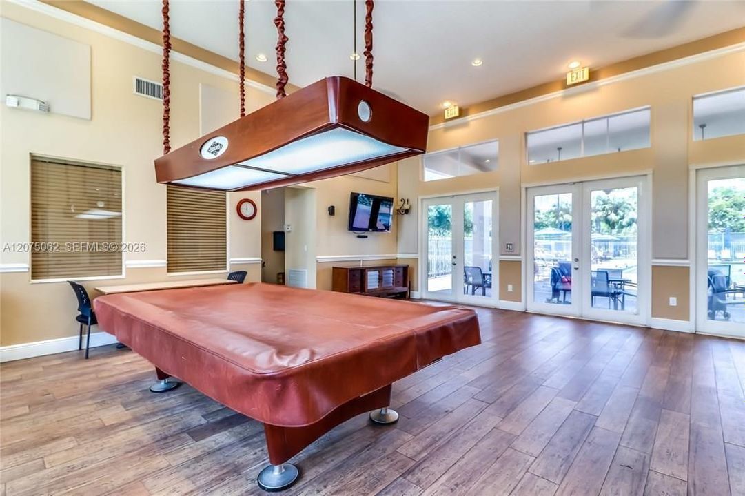 En Venta: $850,000 (3 camas, 2 baños, 1919 Pies cuadrados)