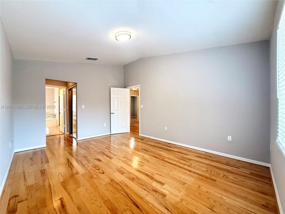 En Venta: $850,000 (3 camas, 2 baños, 1919 Pies cuadrados)