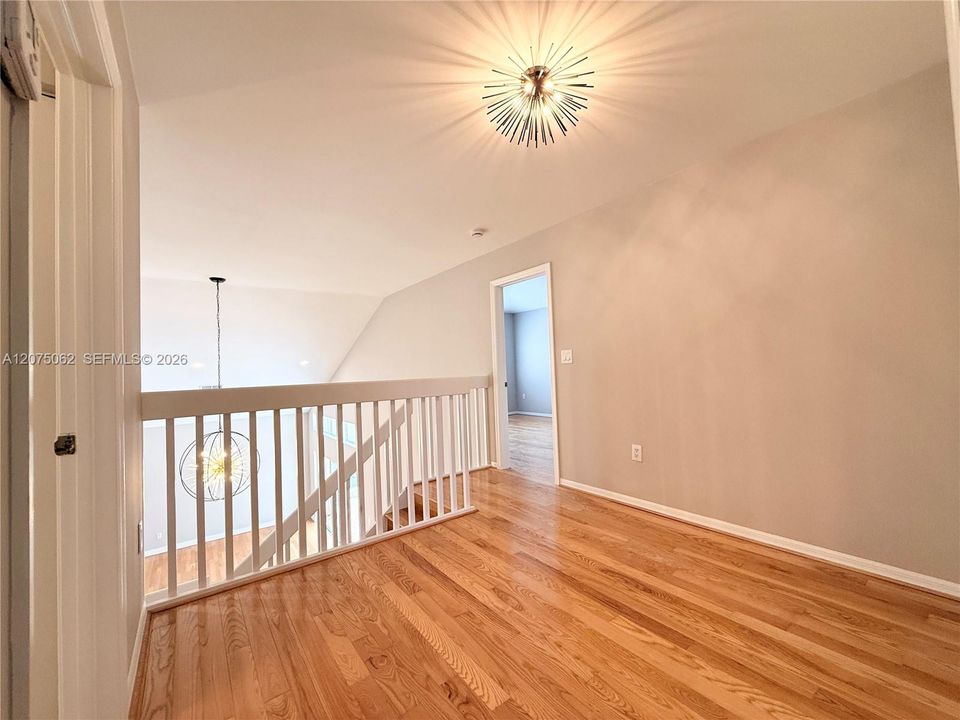 En Venta: $850,000 (3 camas, 2 baños, 1919 Pies cuadrados)