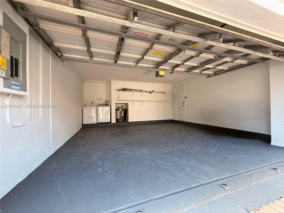 En Venta: $850,000 (3 camas, 2 baños, 1919 Pies cuadrados)