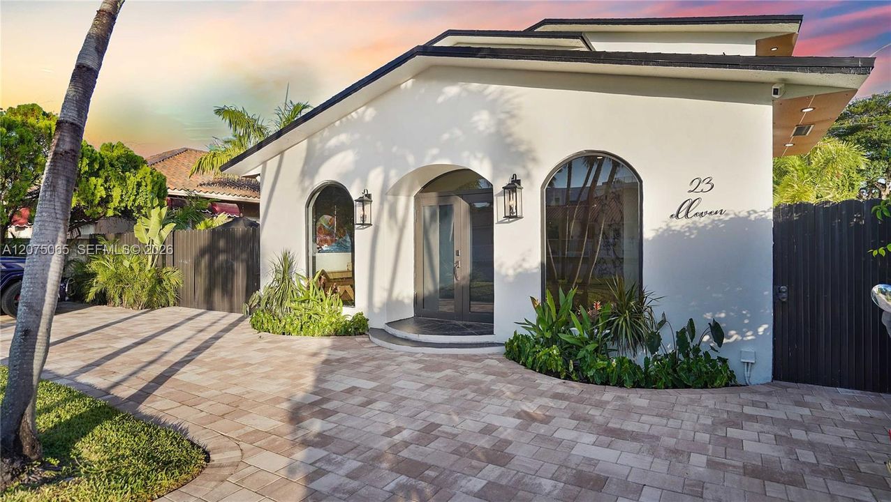 For Sale: $2,390,000 (4 beds, 4 baths, 0 Square Feet)