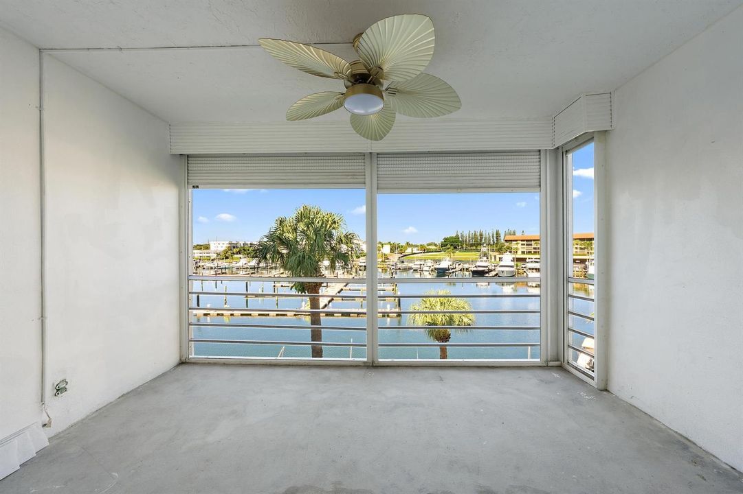 29 Yacht Club Dr 405-10