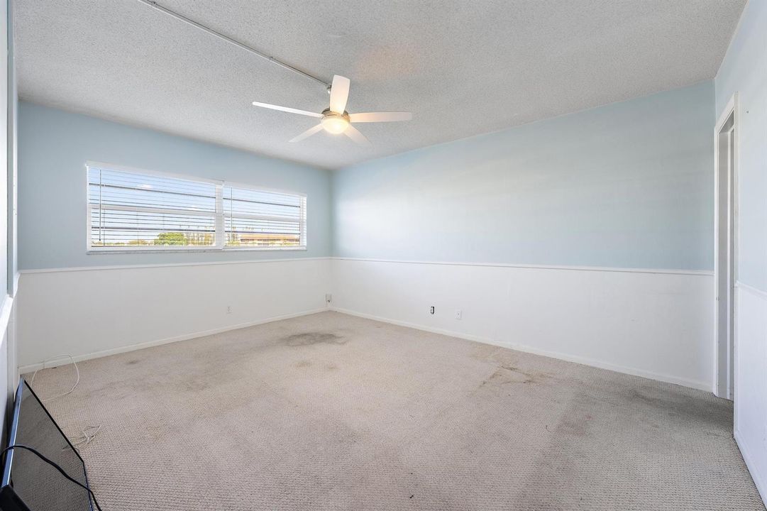 29 Yacht Club Dr 405-8