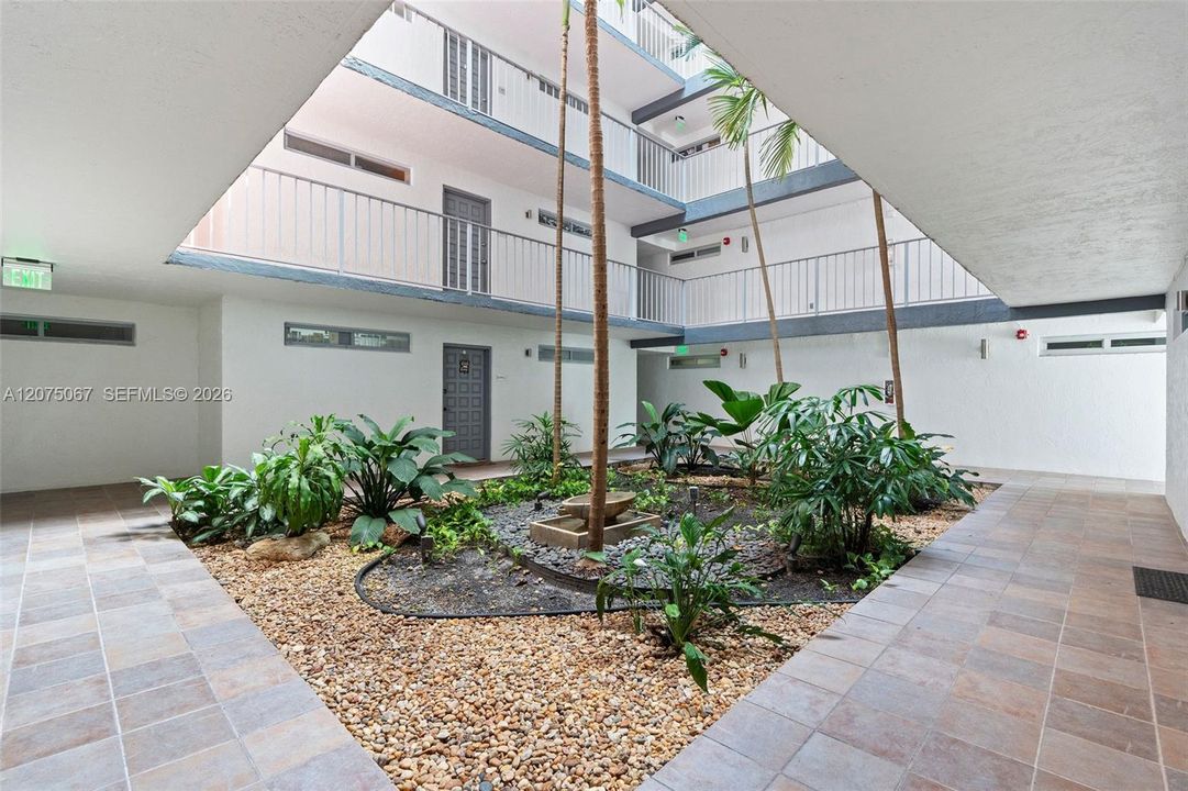 En Venta: $199,000 (0 camas, 1 baños, 571 Pies cuadrados)